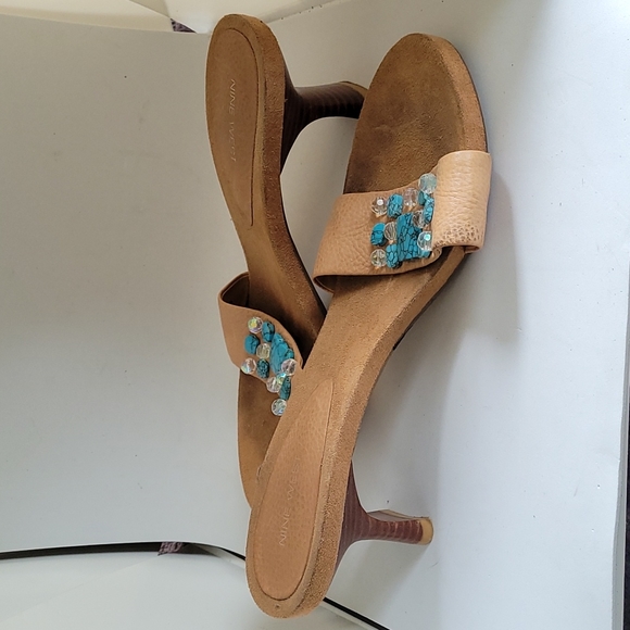 Nine West 2" slip on heels - Picture 2 of 4